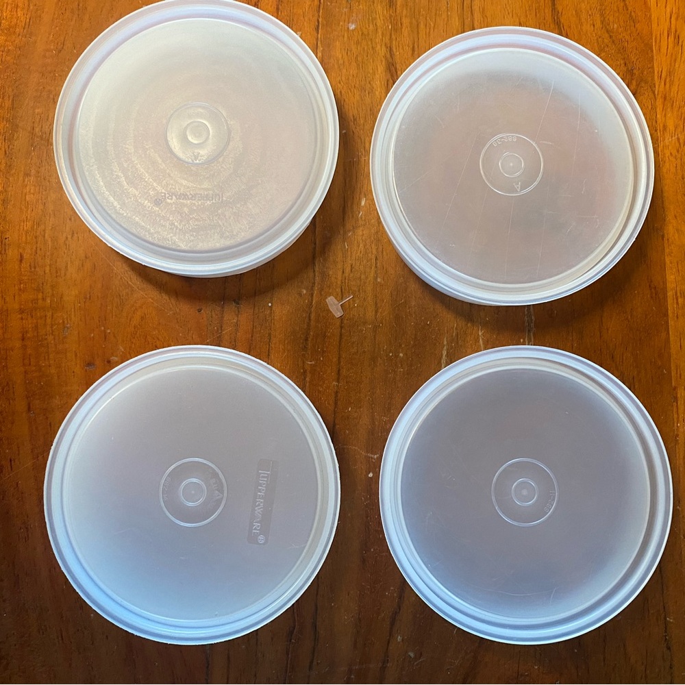 Vintage Tupperware set of 4 burger keepers